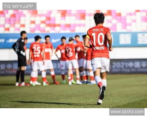 广州恒大主场迎战山东队全力争胜力争重返联赛巅峰